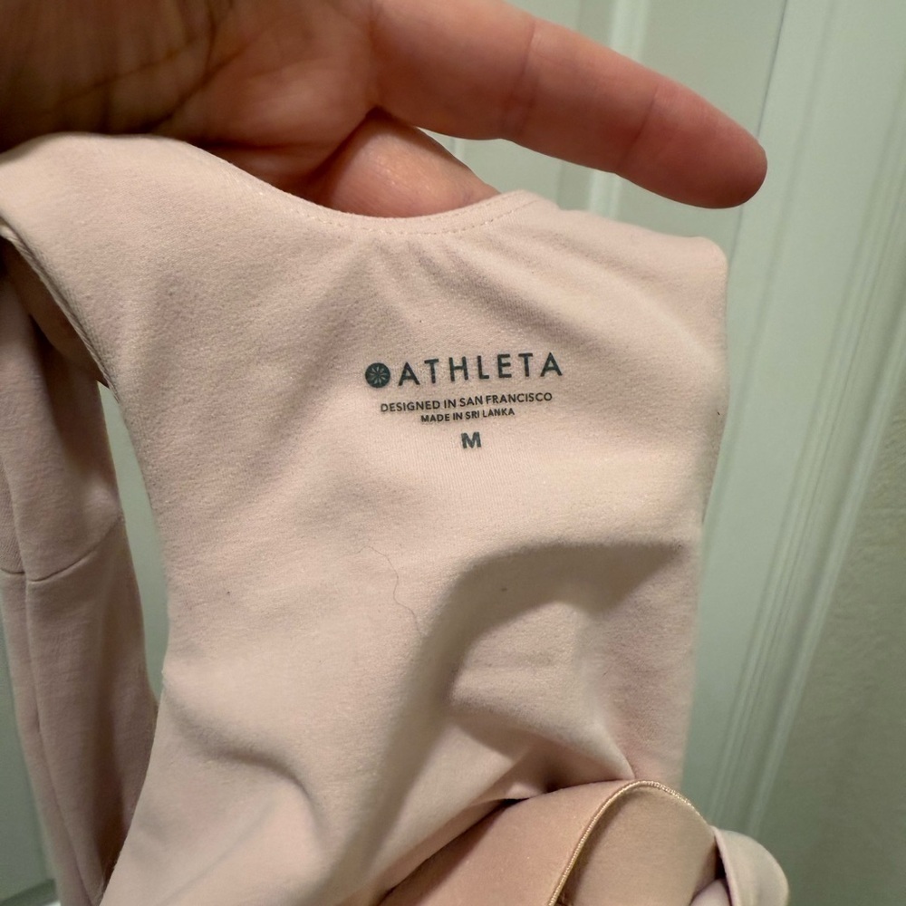 Athleta Light Pink longline high neck bra tank sz M - Picture 5 of 5